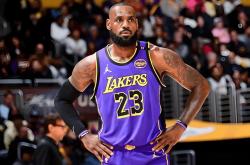 关于詹姆斯迎来五赛季高光表现，C9球迷沸腾！的信息